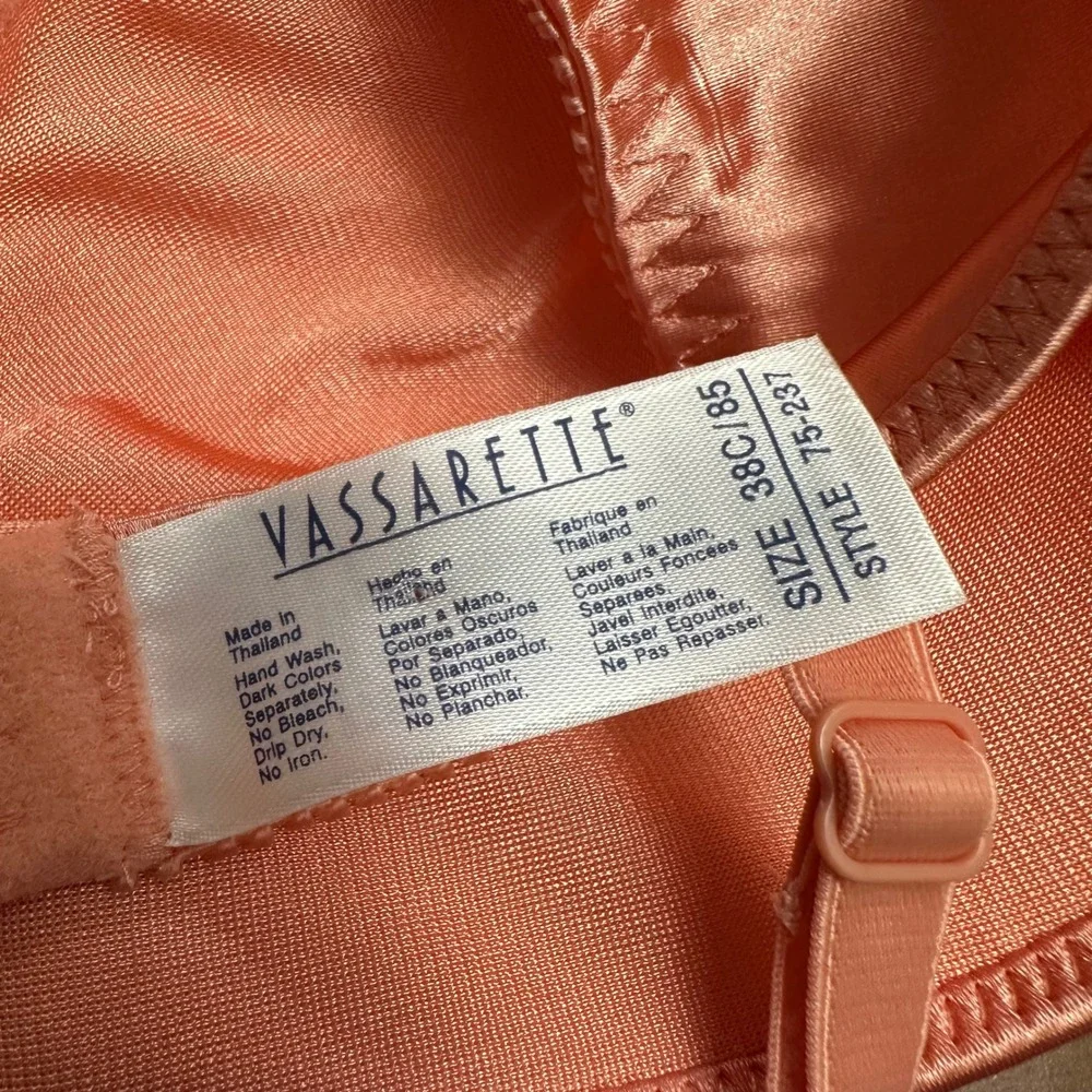 Vassarette Coral Pink Leaf Jacquard Underwire Bra 38C Y2K Style 75237 NEW